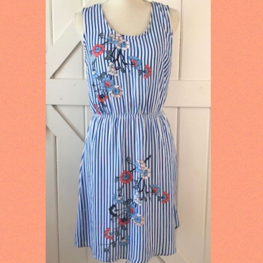 DR2 Striped Blouson Cinched Waist Floral Sheath Dress size small